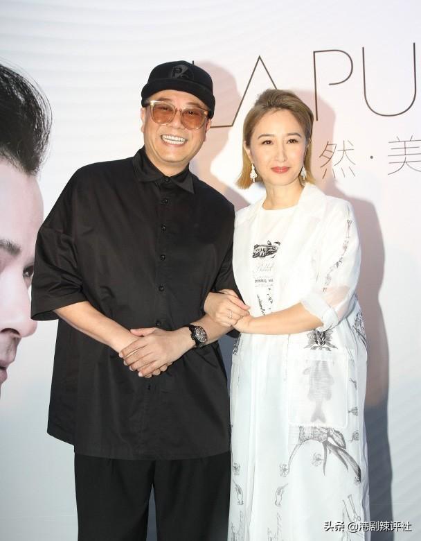 澳門天天六開彩正版澳門掛牌，揭秘彩票背后的故事，揭秘澳門天天六開彩正版背后的彩票故事
